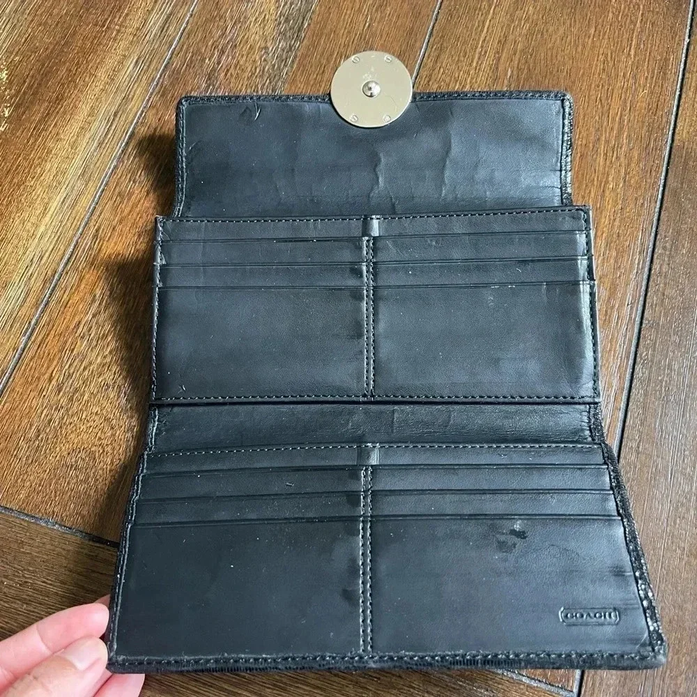 Coach classic signature logo wallet